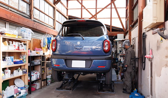 選ばれる理由#1 「輸入車の整備・点検も<p> お任せください</p>」